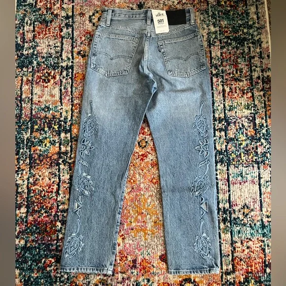 Levi’s Made & Crafts Women's Blue Laser Cut Embroidered Jeans - Picture 6 of 9